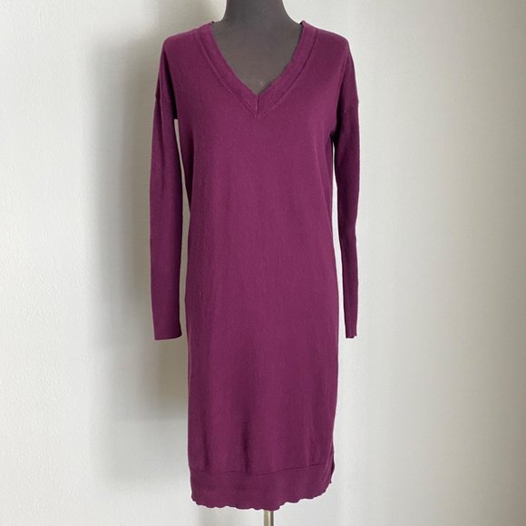 Boden Dresses & Skirts - Boden sz 4 wool long sleeve v-Neck midi knit sweater shift dress